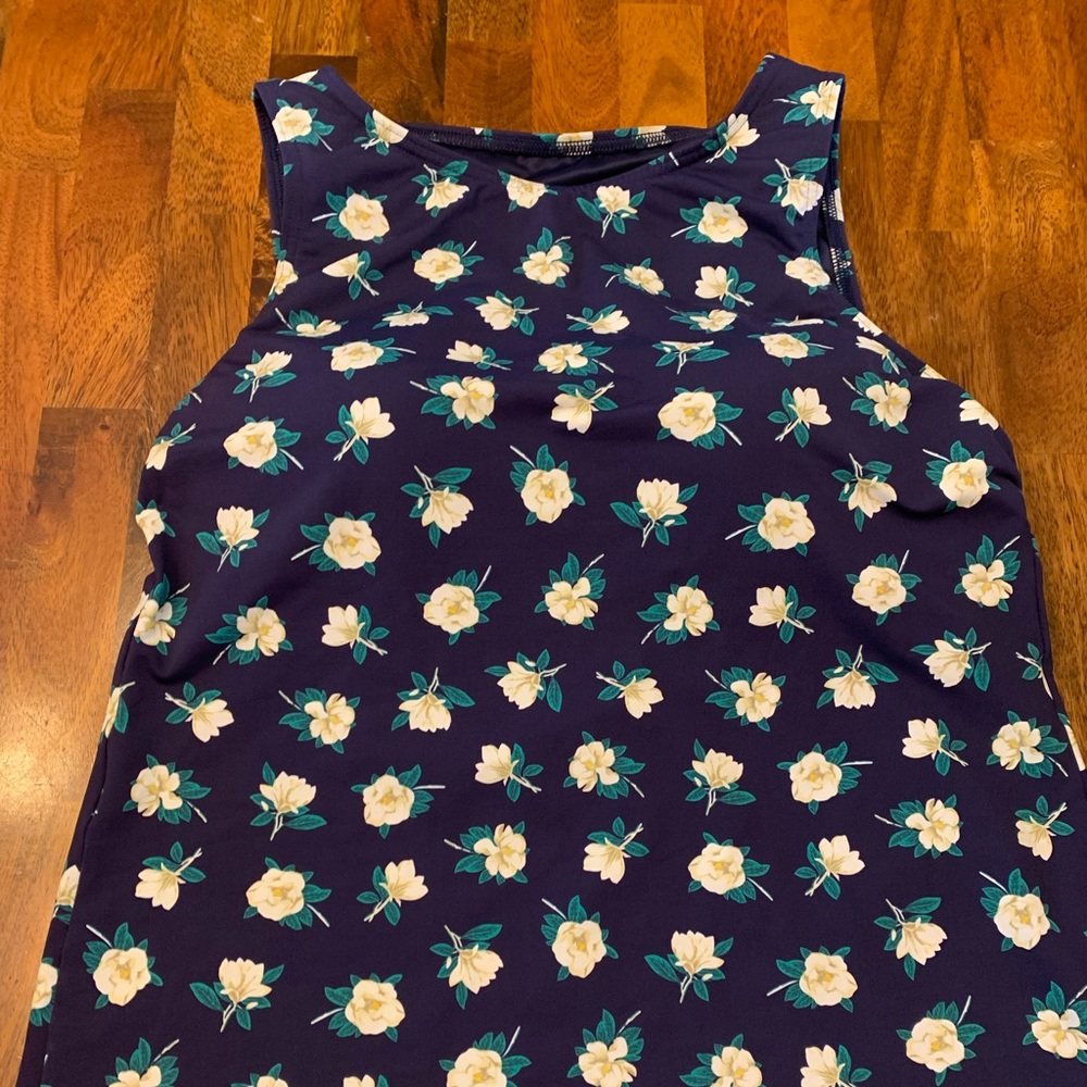 Size 12 Lands End tank bathing suit top